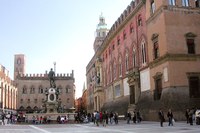 Bologna, intesa tra Regione e Comune per le attività commerciali nella città storica
