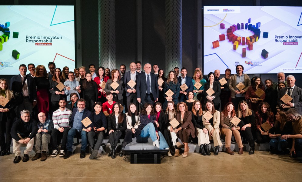 Gruppo Vincitori e menzioni Premio Innovatori Responsabili 2023